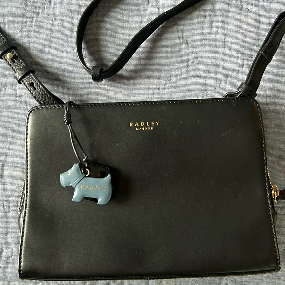 Black Radley purse
